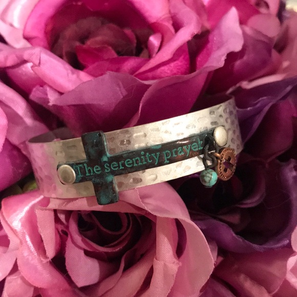 Jewelry - Only 1 left✨Serenity prayer!! Cross band bracelet
